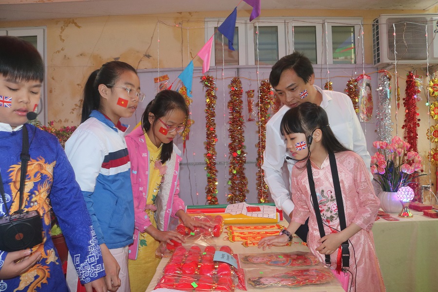 Trường tiểu học An Dương: Tổ chức Festival tiếng Anh với chủ đề “Our Tet Holiday” - Ảnh 4